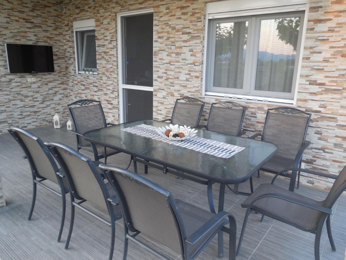 Costa Petra - Luxury Seaside Cottage With Garden - Vacation House For Families In Greece Néa Meságkala Екстериор снимка
